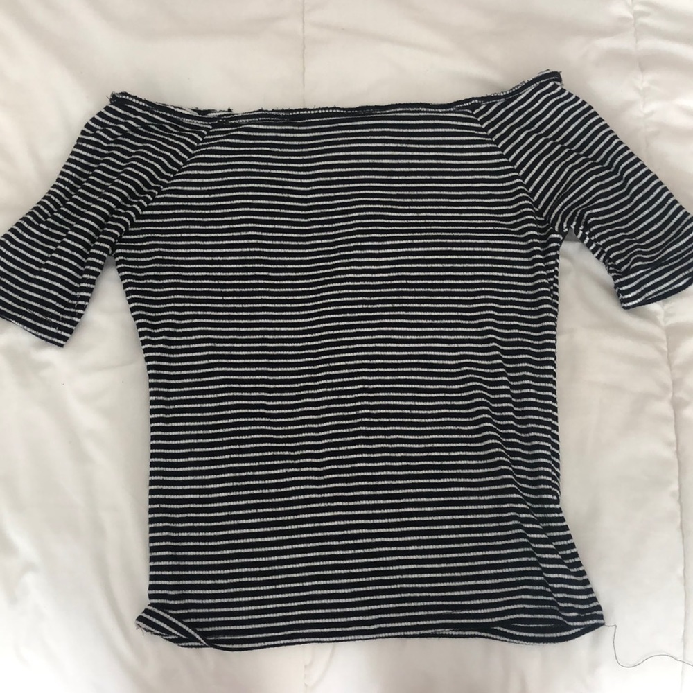 Off Shoulder b&w tank top